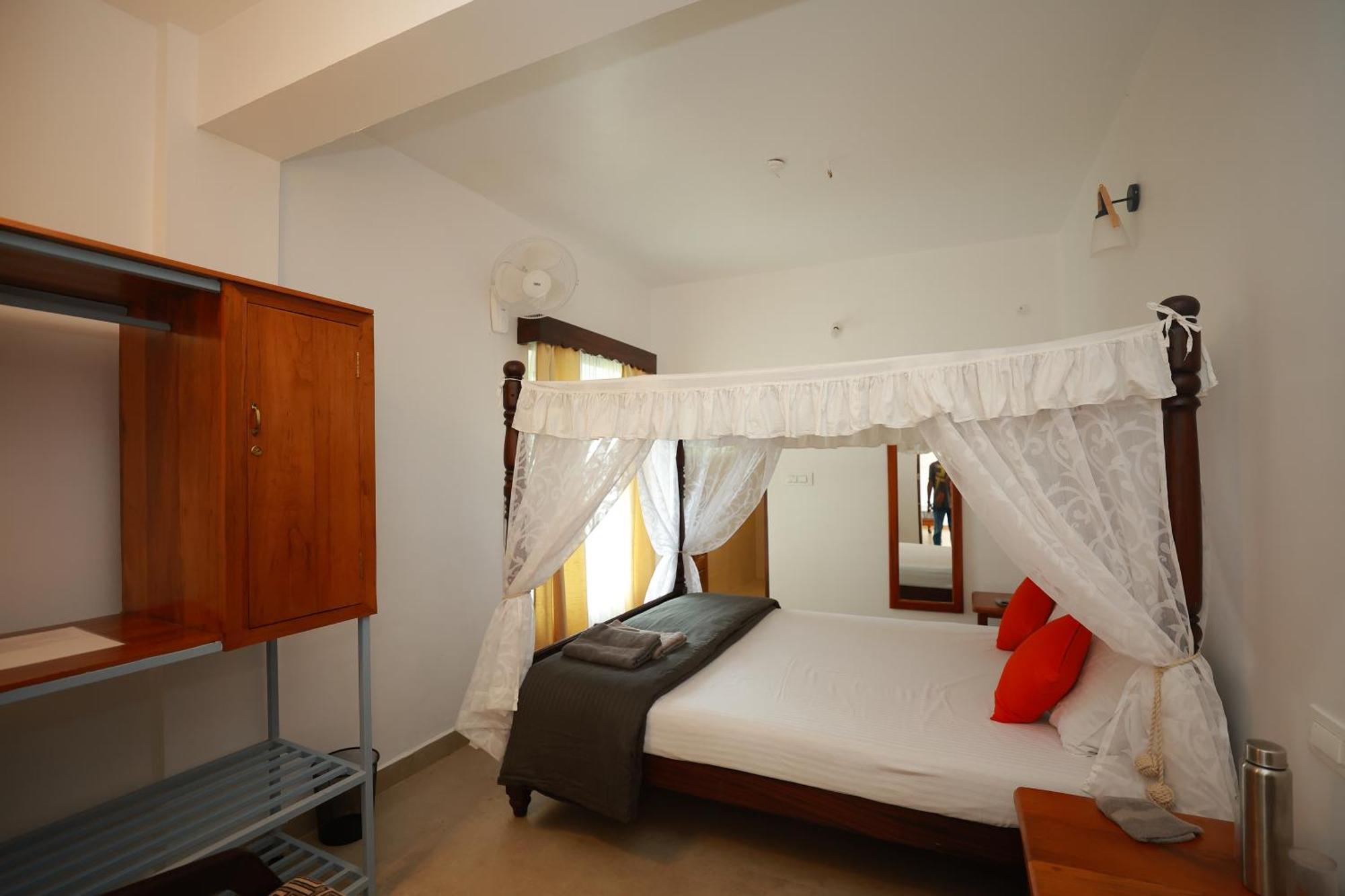 Ayla homestay Madikeri Luaran gambar
